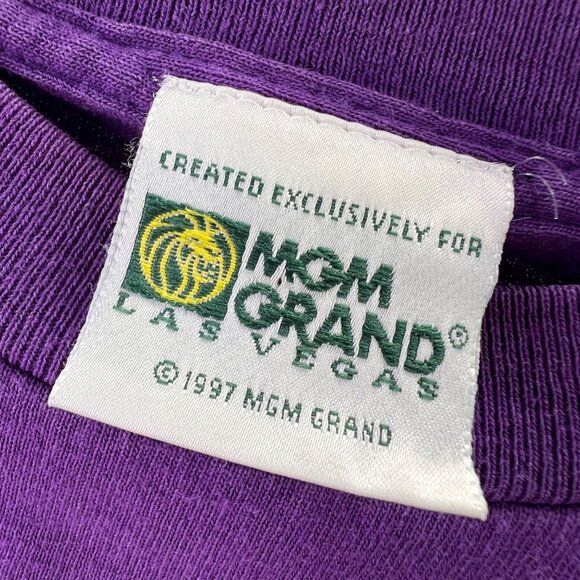 Vintage 90s MGM Grand Las Vegas T Shirt L Adult Purple Lion Rainbow Colorful - Picture 5 of 6